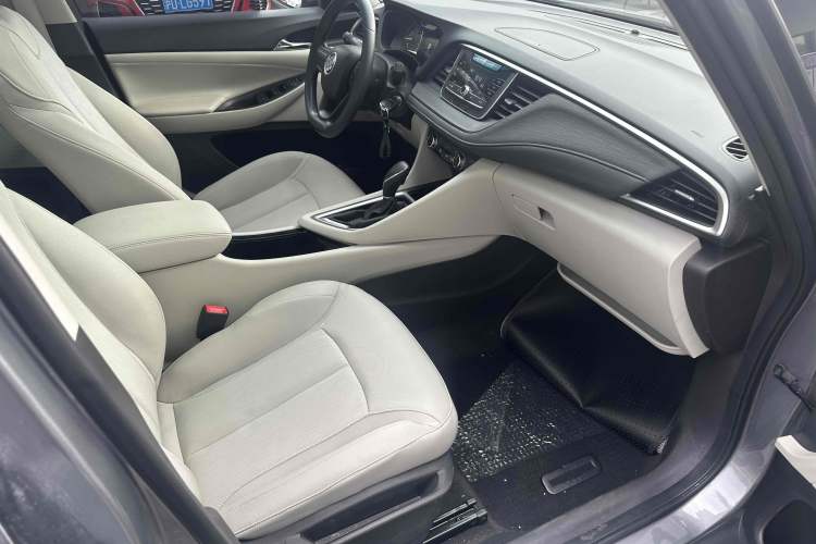 Used Buick GL6 2019 18T 6-Seater Elite Version China VI Standard Interior 4