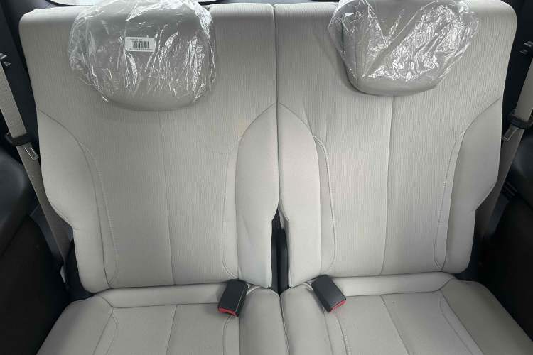 Used Buick GL6 2019 18T 6-Seater Elite Version China VI Standard Interior 5
