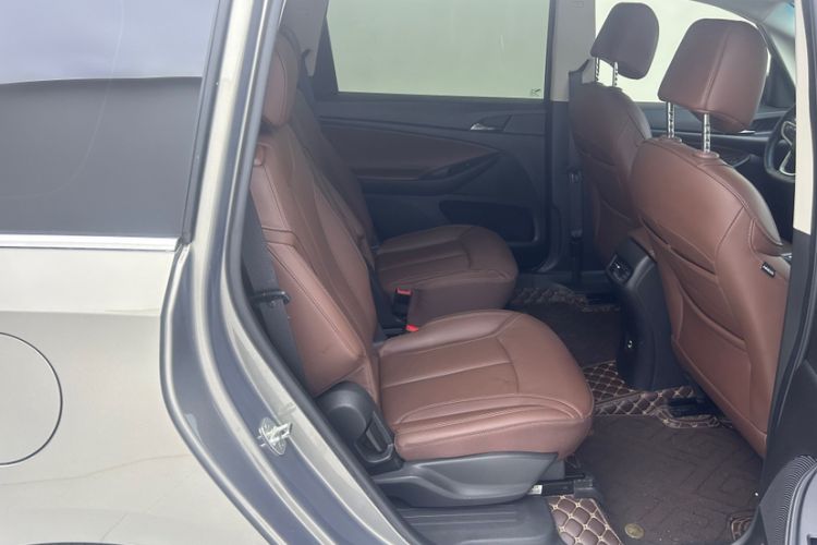 Used Buick GL6 2019 18T 6-Seater Connected Luxury Version China VI Standard Interior 5