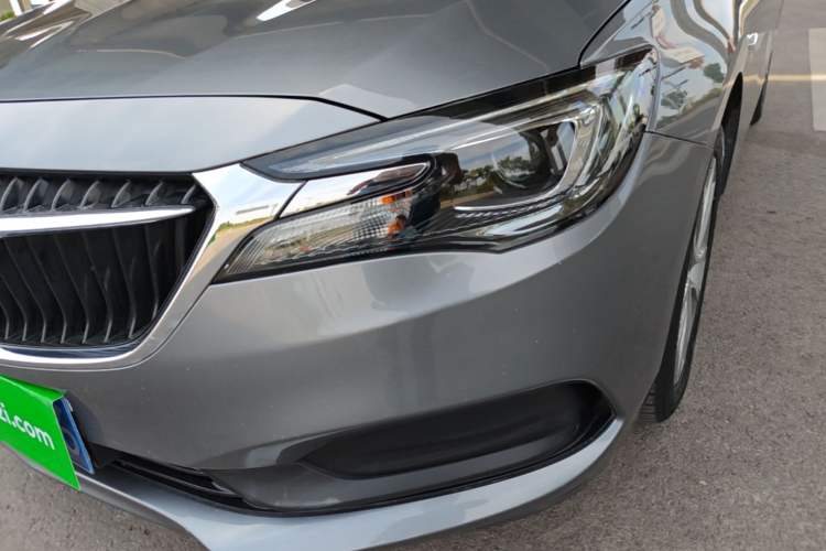 Used Buick GL6 2019 18T 6-Seater Connected Luxury Version China VI Standard Left Front Headlight