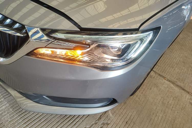Used Buick GL6 2019 18T 6-Seater Connected Luxury Version China V Standard Left Front Headlight