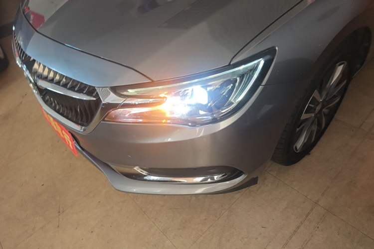Used Buick GL6 2019 18T 6-Seater Connected Luxury Version China VI Standard Left Front Headlight