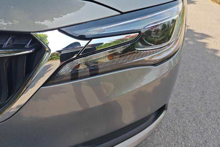Used Buick GL6 2019 18T 6-Seater Connected Luxury Version China VI Standard Left Front Headlight