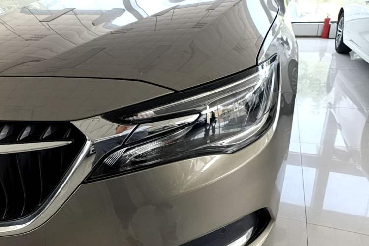Used Buick GL6 2019 18T 6-Seater Connected Luxury Version China V Standard Left Front Headlight