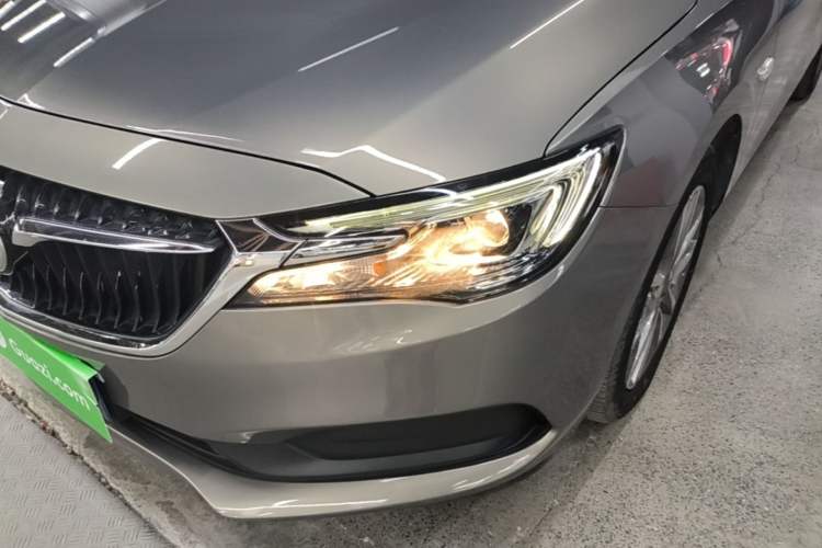 Used Buick GL6 2019 18T 6-Seater Connected Luxury Version China VI Standard Left Front Headlight