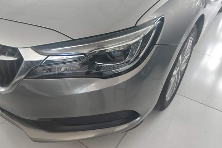 Used Buick GL6 2019 18T 6-Seater Connected Luxury Version China VI Standard Left Front Headlight