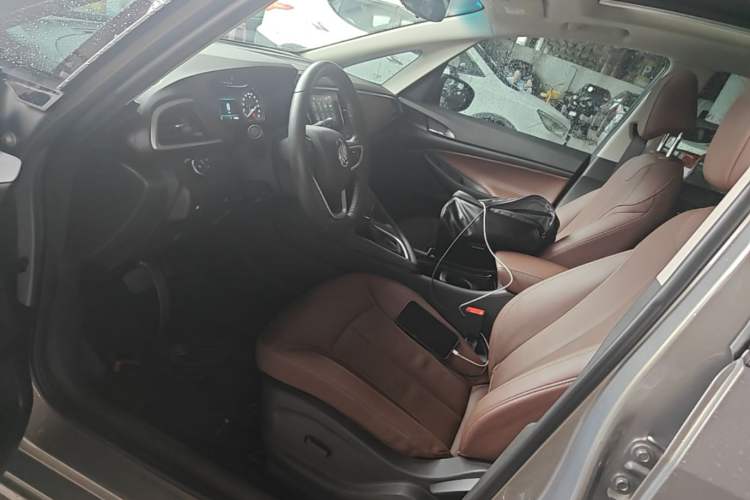 Used Buick GL6 2019 18T 6-Seater Connected Luxury Version China VI Standard Left Front Seat