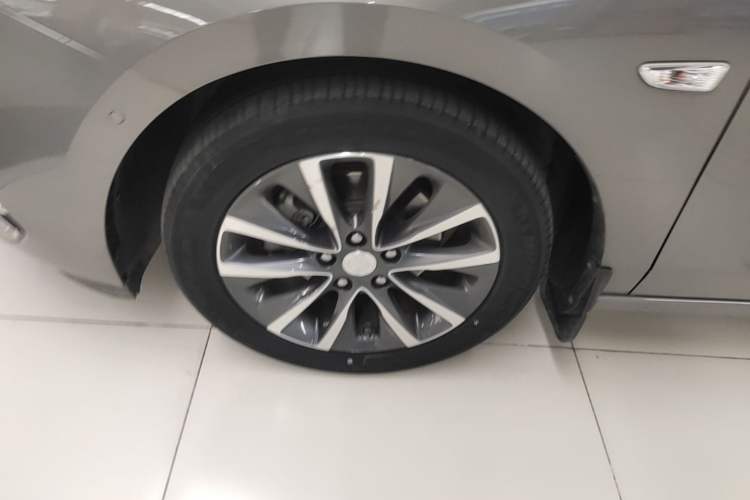 Used Buick GL6 2019 18T 6-Seater Connected Luxury Version China VI Standard Left Front Wheel Hub