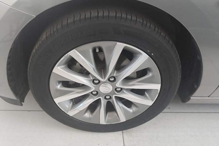 Used Buick GL6 2019 18T 6-Seater Connected Luxury Version China VI Standard Left Front Wheel Hub