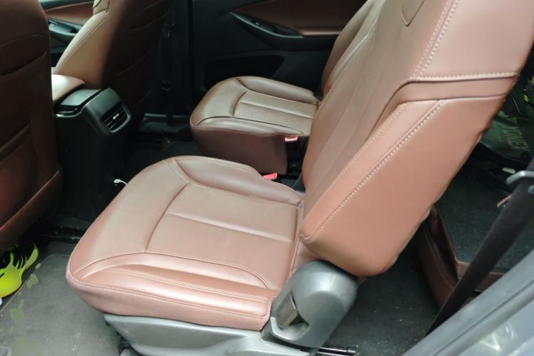 Used Buick GL6 2019 18T 6-Seater Connected Luxury Version China VI Standard Left Rear Seat