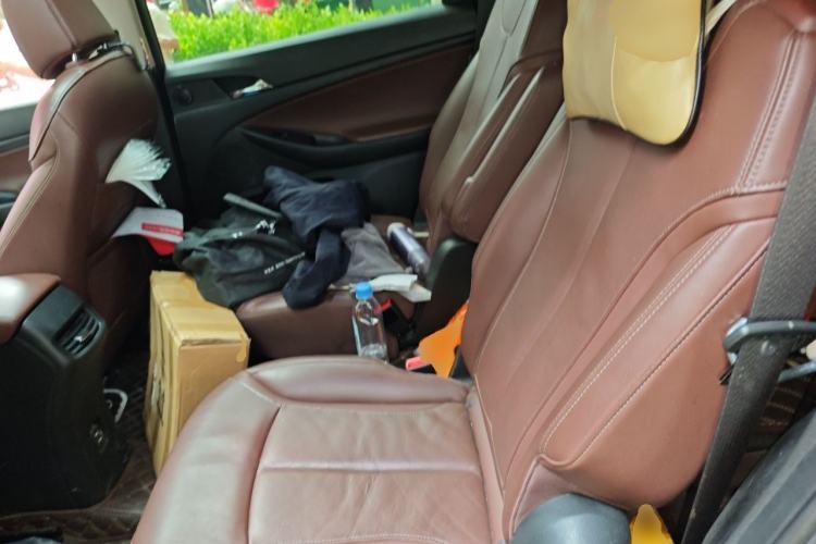 Used Buick GL6 2019 18T 6-Seater Connected Luxury Version China VI Standard Left Rear Seat