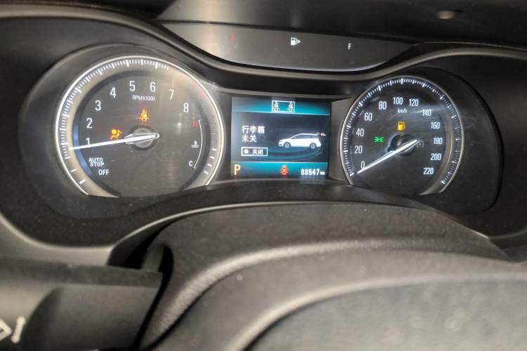 Used Buick GL6 2019 18T 6-Seater Connected Luxury Version China V Standard Odometer Close Up