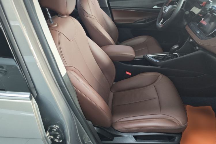 Used Buick GL6 2019 18T 6-Seater Connected Luxury Version China VI Standard Right Front Seat