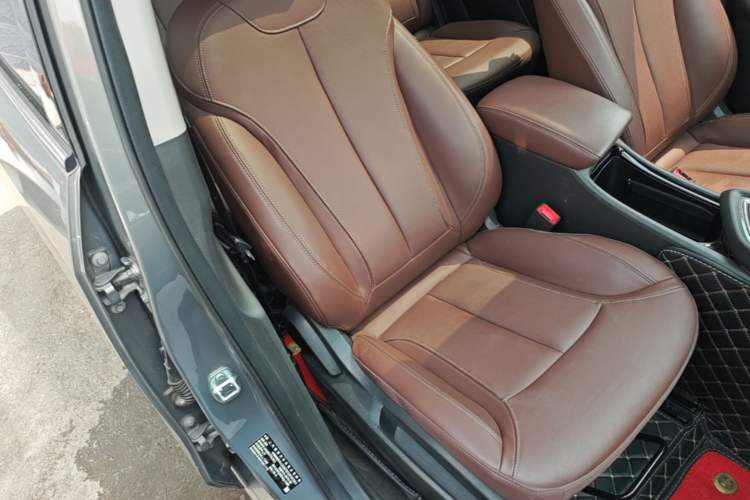 Used Buick GL6 2019 18T 6-Seater Connected Luxury Version China VI Standard Right Front Seat