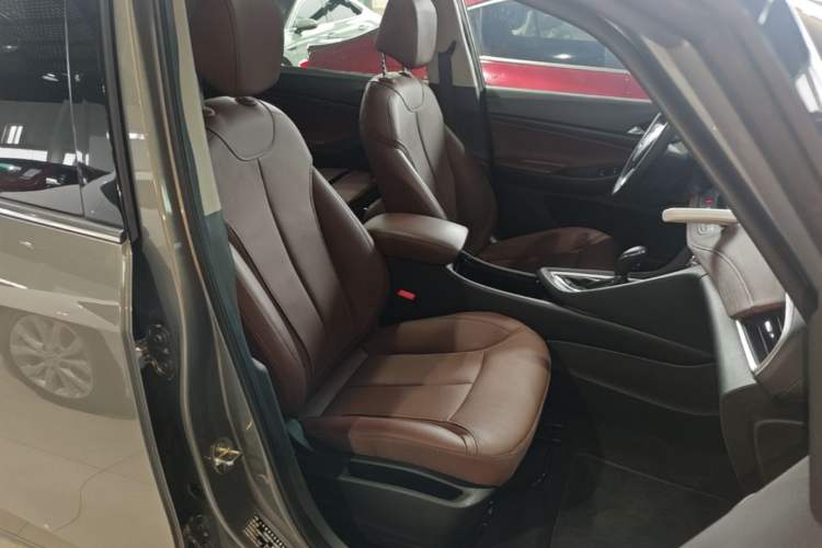 Used Buick GL6 2019 18T 6-Seater Connected Luxury Version China VI Standard Right Front Seat
