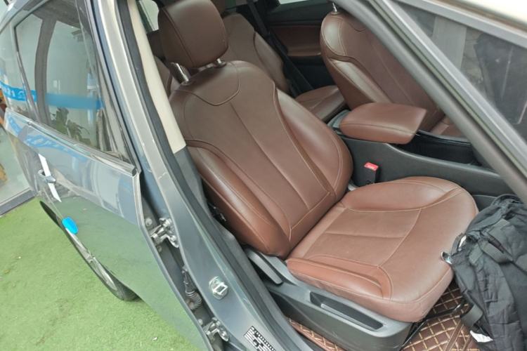 Used Buick GL6 2019 18T 6-Seater Connected Luxury Version China VI Standard Right Front Seat