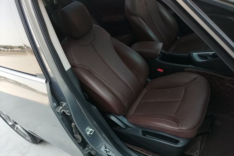 Used Buick GL6 2019 18T 6-Seater Connected Luxury Version China VI Standard Right Front Seat