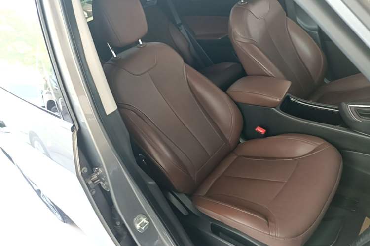 Used Buick GL6 2019 18T 6-Seater Connected Luxury Version China V Standard Right Front Seat