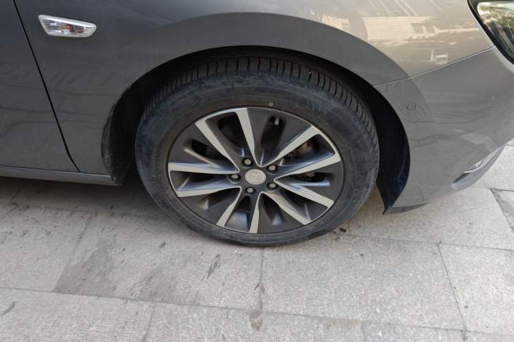 Used Buick GL6 2019 18T 6-Seater Connected Luxury Version China VI Standard Right Front Wheel Hub