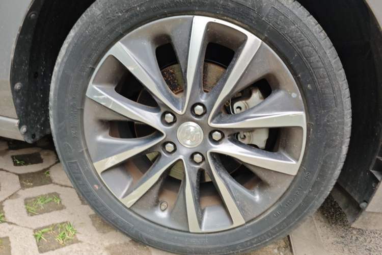 Used Buick GL6 2019 18T 6-Seater Connected Luxury Version China VI Standard Right Front Wheel Hub