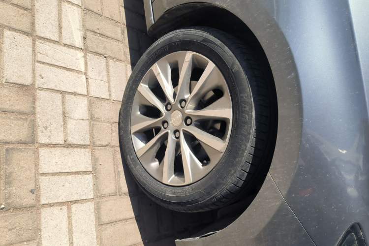 Used Buick GL6 2019 18T 6-Seater Connected Luxury Version China V Standard Right Front Wheel Hub