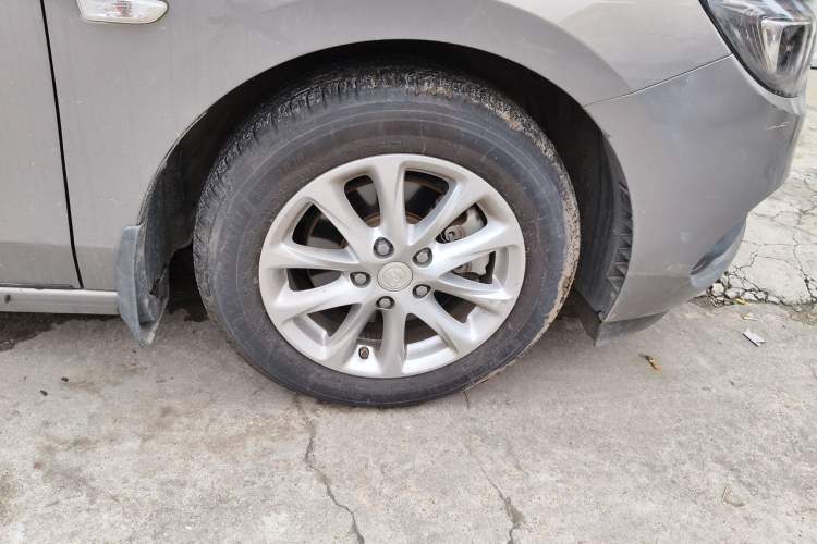 Used Buick GL6 2019 18T 6-Seater Elite Version China VI Standard Right Front Wheel Hub