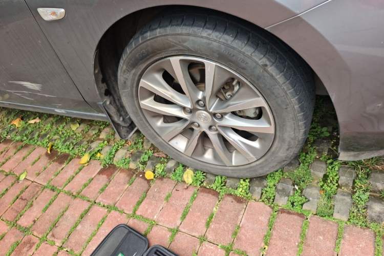 Used Buick GL6 2019 18T 6-Seater Connected Luxury Version China VI Standard Right Front Wheel Hub