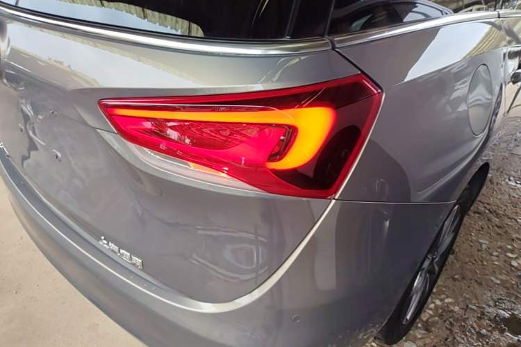 Used Buick GL6 2019 18T 6-Seater Connected Luxury Version China V Standard Right Rear Taillight