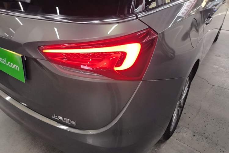 Used Buick GL6 2019 18T 6-Seater Connected Luxury Version China VI Standard Right Rear Taillight