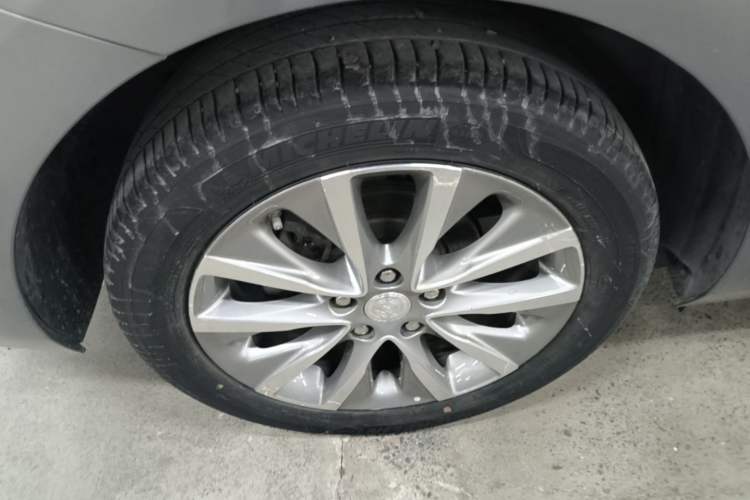 Used Buick GL6 2019 18T 6-Seater Connected Luxury Version China VI Standard Right Rear Wheel Hub