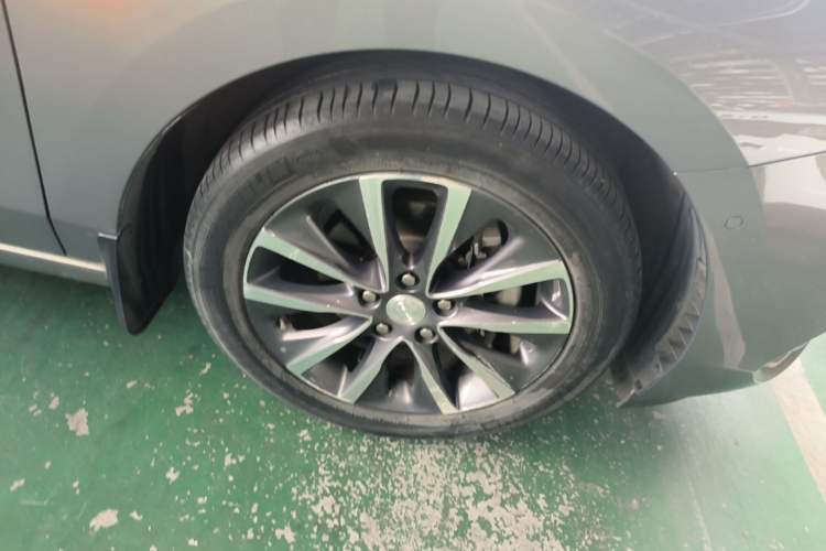 Used Buick GL6 2019 18T 6-Seater Connected Luxury Version China VI Standard Right Rear Wheel Hub