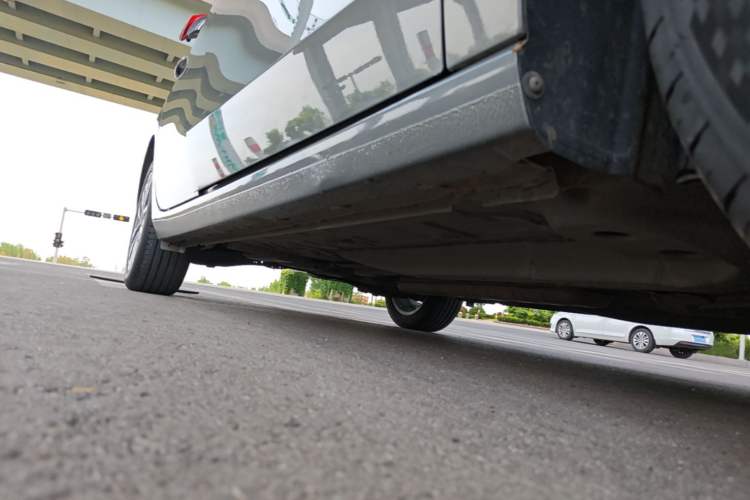 Used Buick GL6 2019 18T 6-Seater Connected Luxury Version China VI Standard Right Side Sill