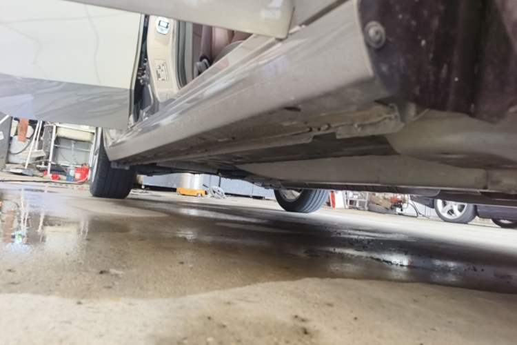 Used Buick GL6 2019 18T 6-Seater Connected Luxury Version China VI Standard Right Side Sill