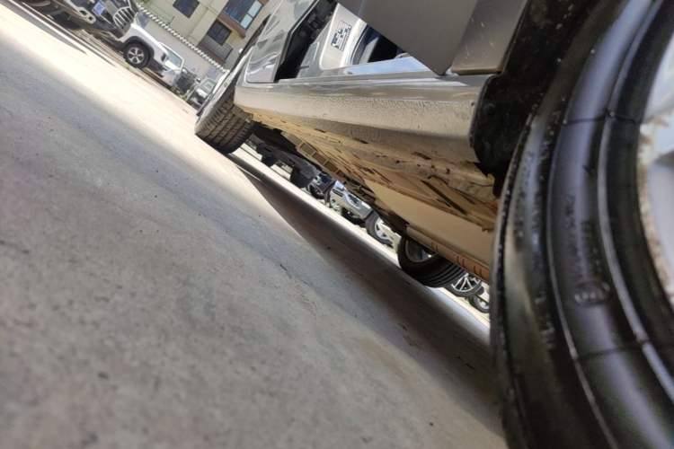 Used Buick GL6 2019 18T 6-Seater Connected Luxury Version China VI Standard Right Side Sill