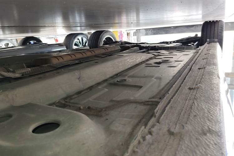 Used Buick GL6 2019 18T 6-Seater Connected Luxury Version China VI Standard Right Side Sill