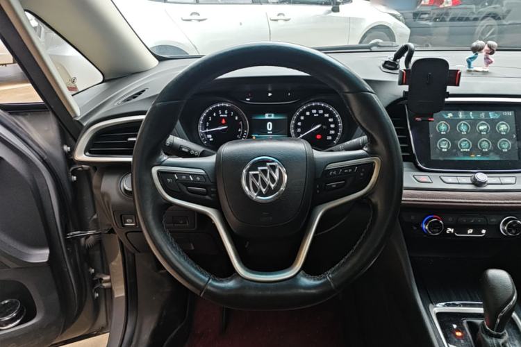 Used Buick GL6 2019 18T 6-Seater Connected Luxury Version China VI Standard Steering Wheel