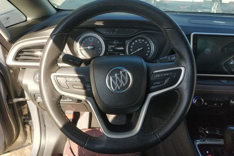 Used Buick GL6 2019 18T 6-Seater Connected Luxury Version China VI Standard Steering Wheel