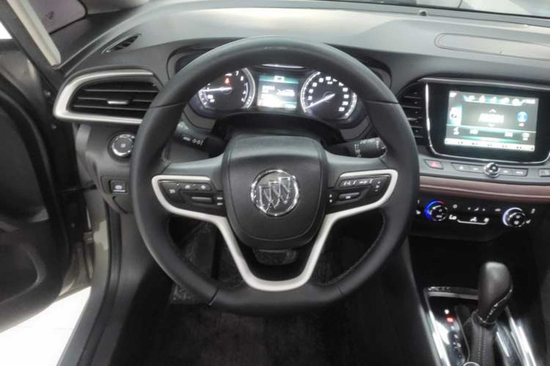 Used Buick GL6 2019 18T 6-Seater Connected Luxury Version China VI Standard Steering Wheel
