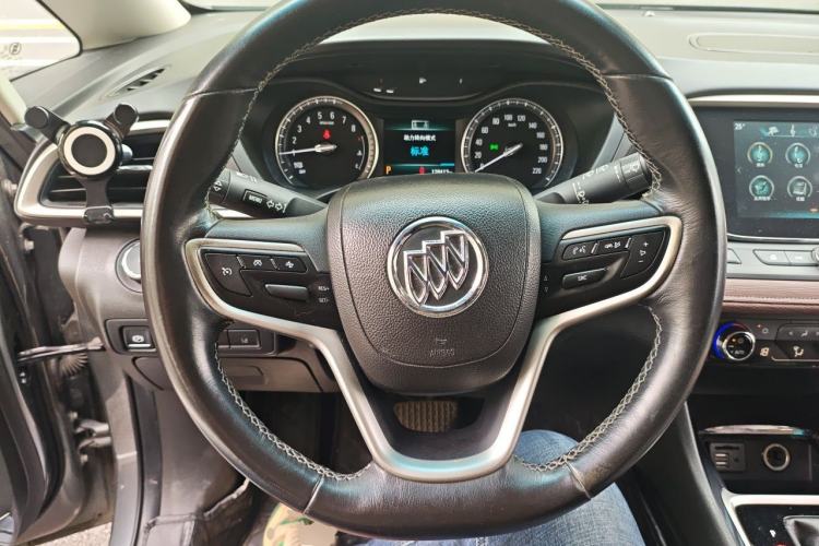 Used Buick GL6 2019 18T 6-Seater Connected Luxury Version China VI Standard Steering Wheel
