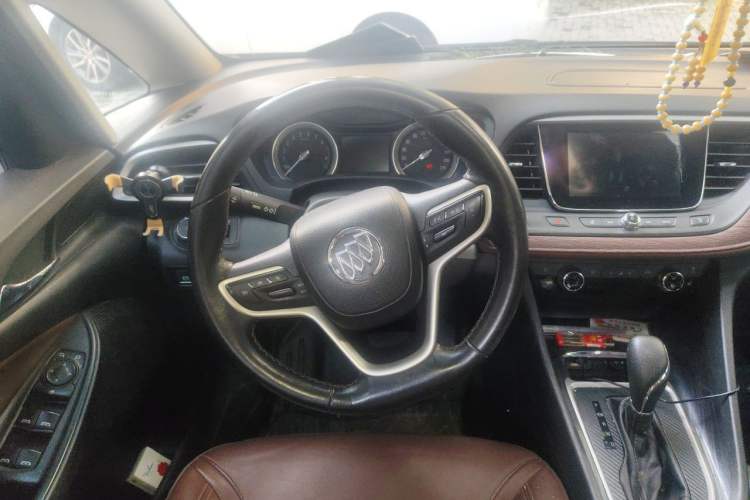 Used Buick GL6 2019 18T 6-Seater Connected Luxury Version China V Standard Steering Wheel