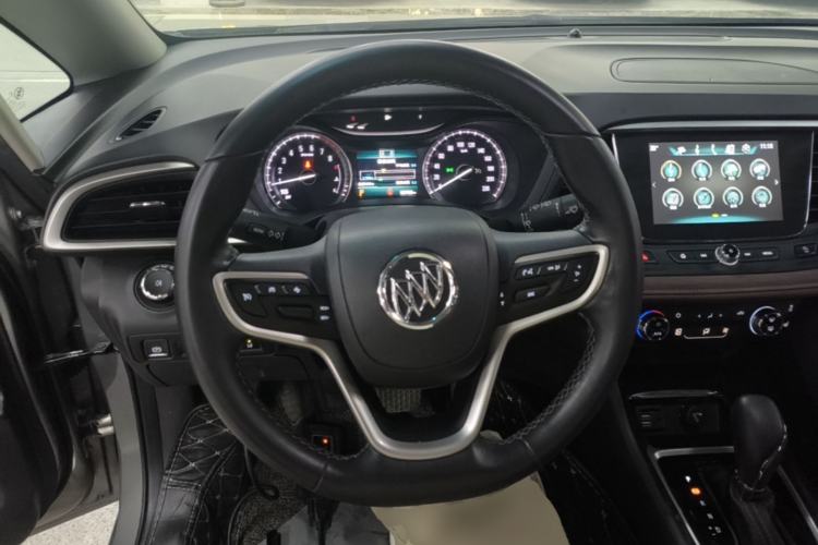 Used Buick GL6 2019 18T 6-Seater Connected Luxury Version China VI Standard Steering Wheel