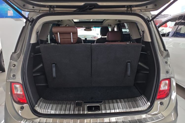 Used Buick GL6 2019 18T 6-Seater Connected Luxury Version China VI Standard Trunk