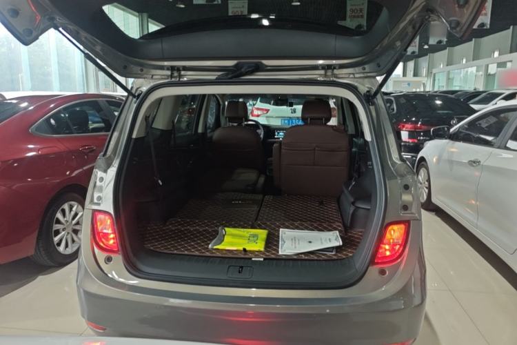 Used Buick GL6 2019 18T 6-Seater Connected Luxury Version China VI Standard Trunk