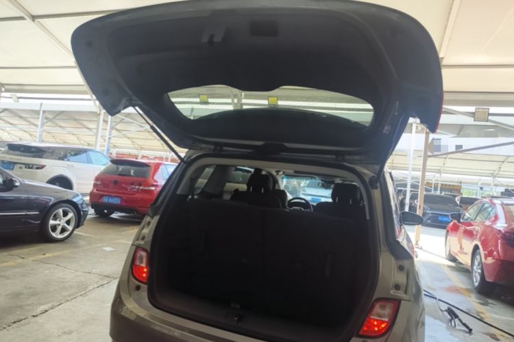 Used Buick GL6 2019 18T 6-Seater Connected Luxury Version China VI Standard Trunk