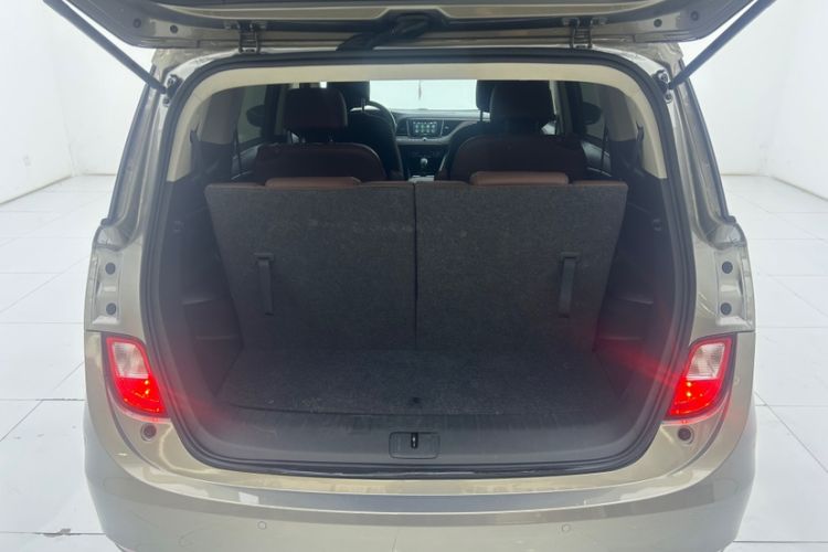 Used Buick GL6 2019 18T 6-Seater Connected Luxury Version China VI Standard Trunk