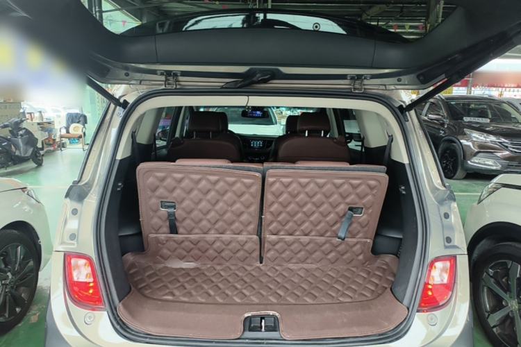 Used Buick GL6 2019 18T 6-Seater Connected Luxury Version China VI Standard Trunk