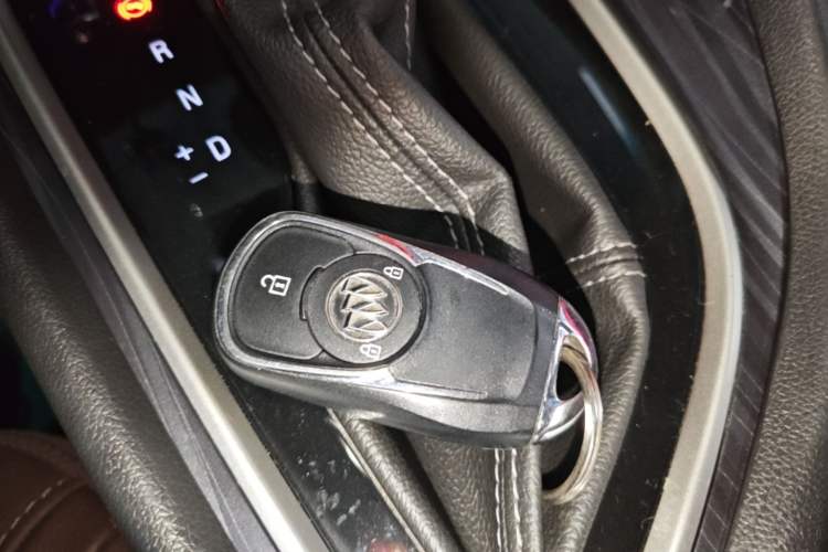 Used Buick GL6 2019 18T 6-Seater Connected Luxury Version China VI Standard Vehicle Key
