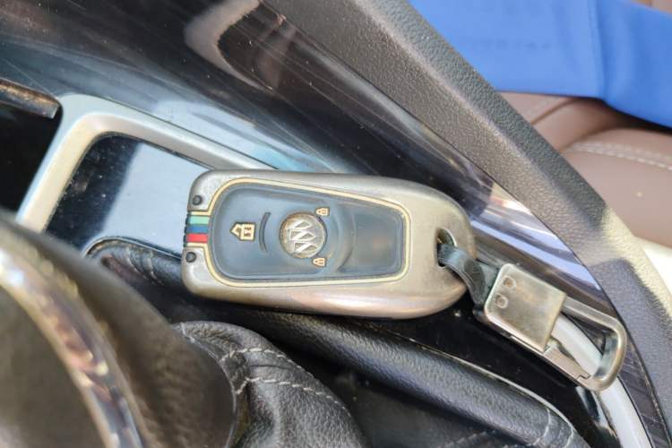 Used Buick GL6 2019 18T 6-Seater Connected Luxury Version China VI Standard Vehicle Key