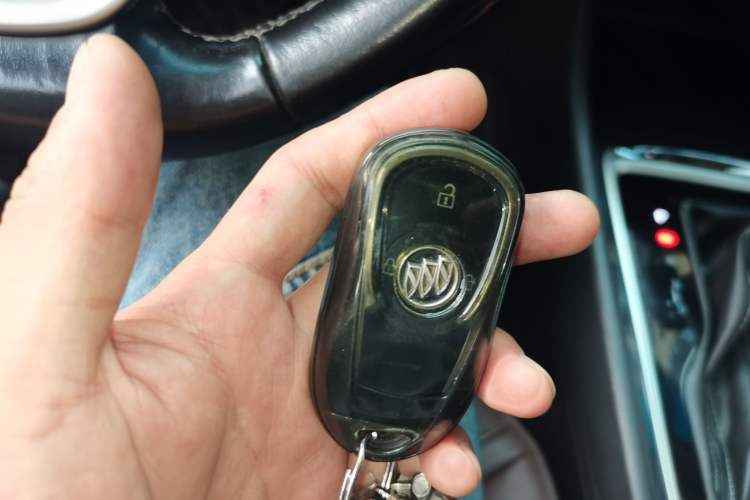 Used Buick GL6 2019 18T 5-Seater Connected Luxury Version China V Standard Vehicle Key