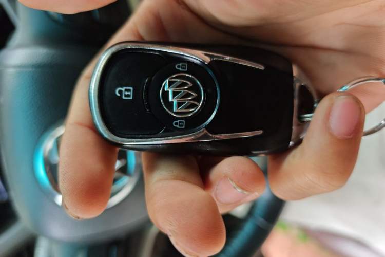 Used Buick GL6 2019 18T 6-Seater Connected Luxury Version China VI Standard Vehicle Key